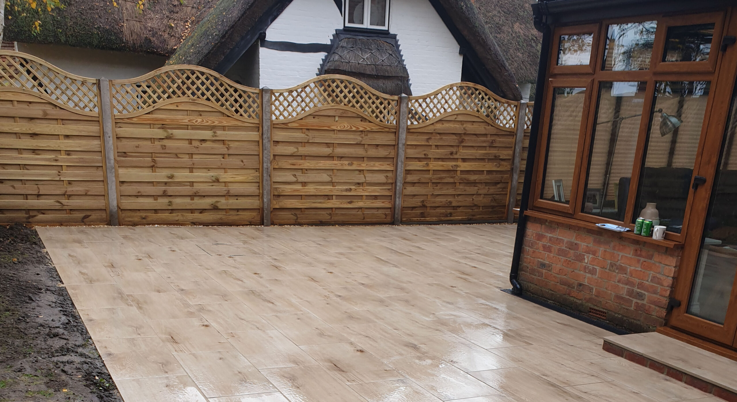 Porcelain patios & pathways