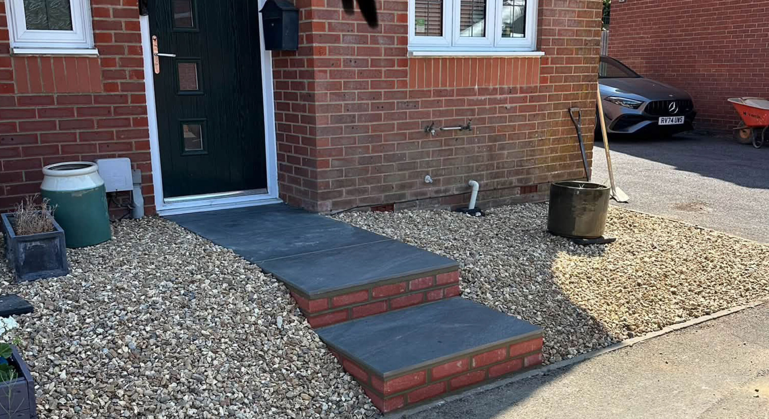 Block Paving & Gravel Driveways Block paving & gravel driveways