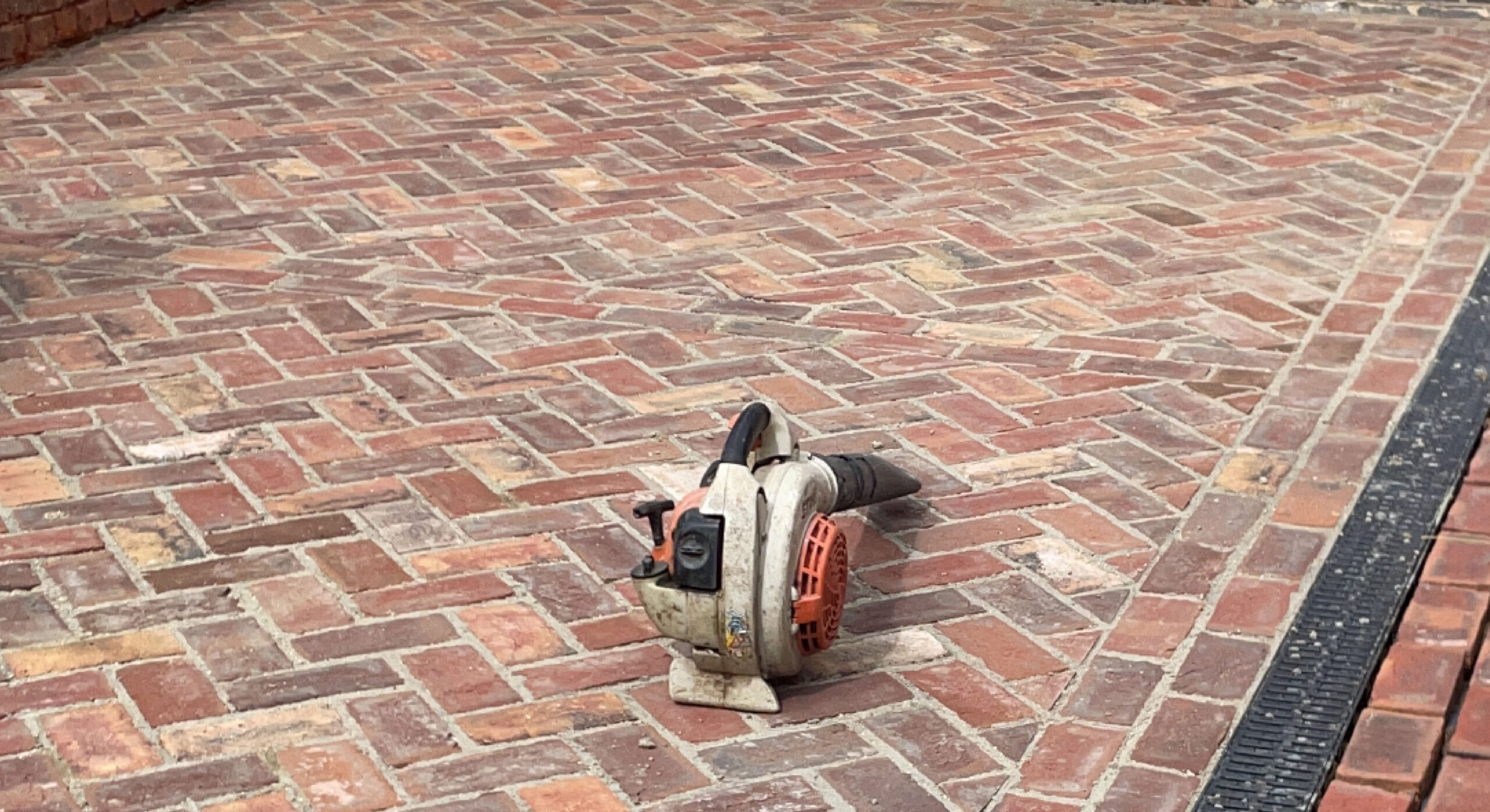 Block Paving & Gravel Driveways Block paving & gravel driveways