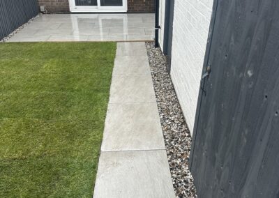 Porcelain patios & pathways