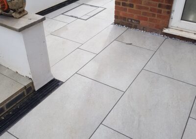 Porcelain patios & pathways