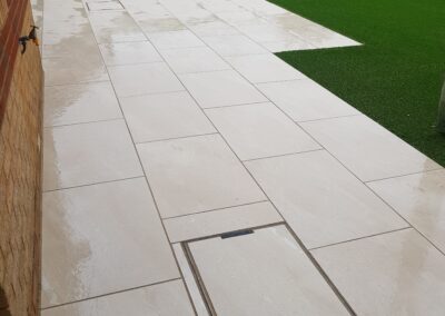 Porcelain patios & pathways